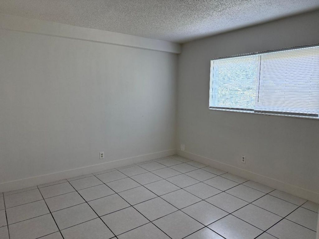 1913 NE 2nd Street, Unit 4, Pompano Beach, FL 33060 Photo