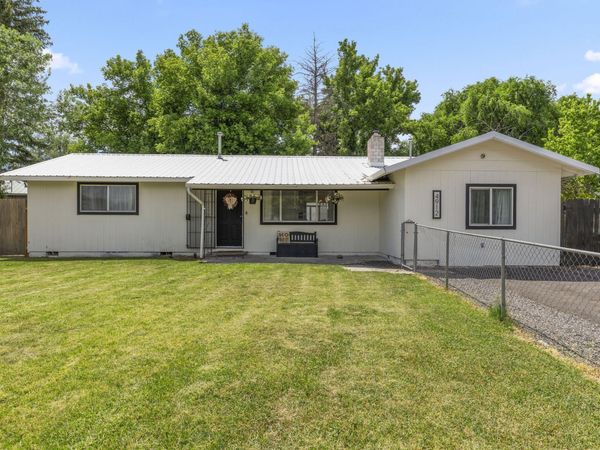 4912 Lorrayne Place, Klamath Falls, OR 97603