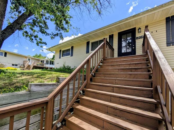 306 PONTIAC Road, Marquette Heights, IL 61554