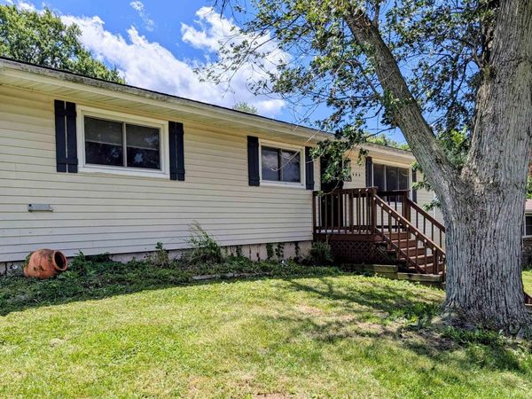 306 PONTIAC Road, Marquette Heights, IL 61554