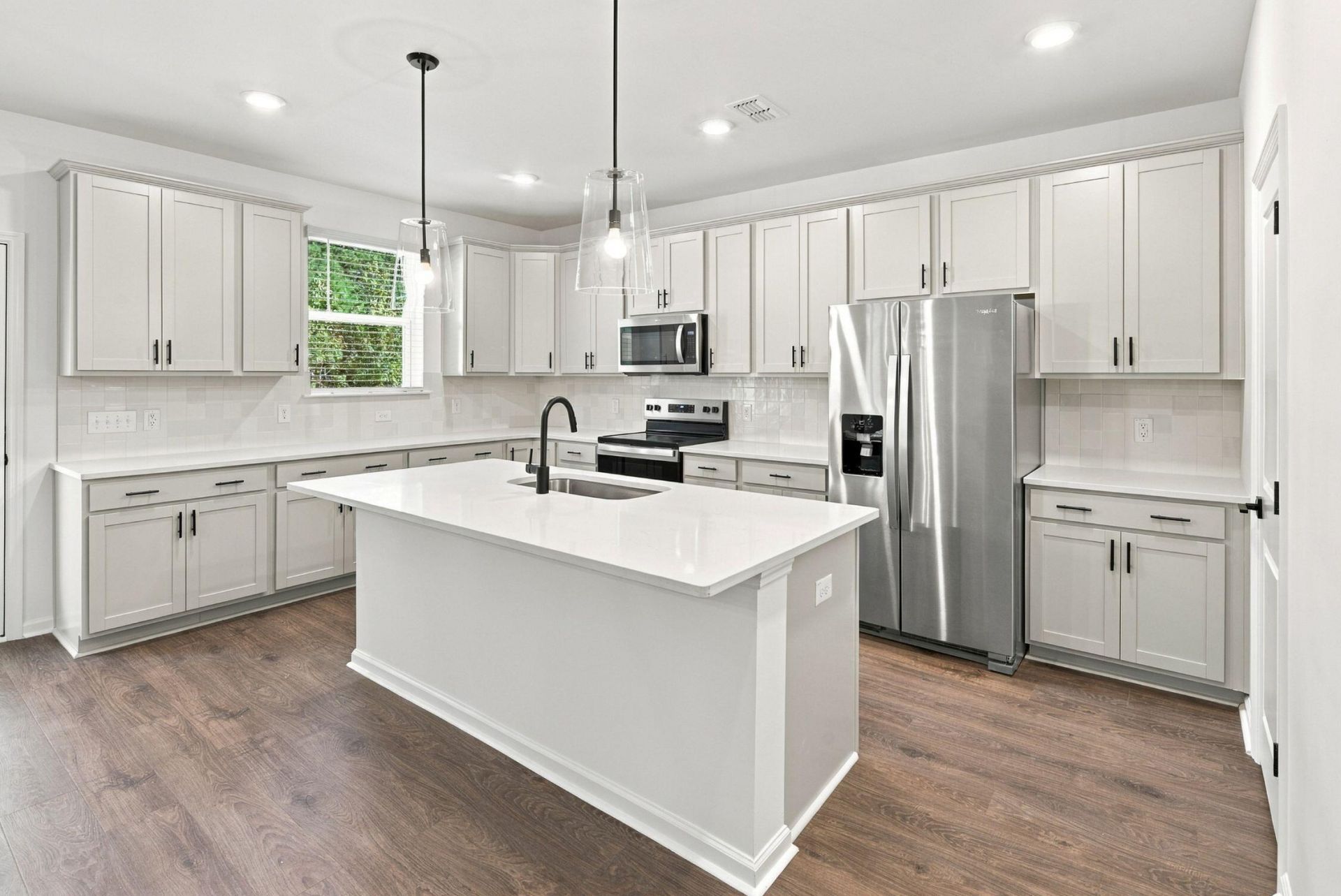 442 White Magnolia Street Photo 15
