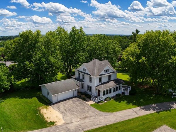 607 Dodge Street, Mineral Point, WI 53565