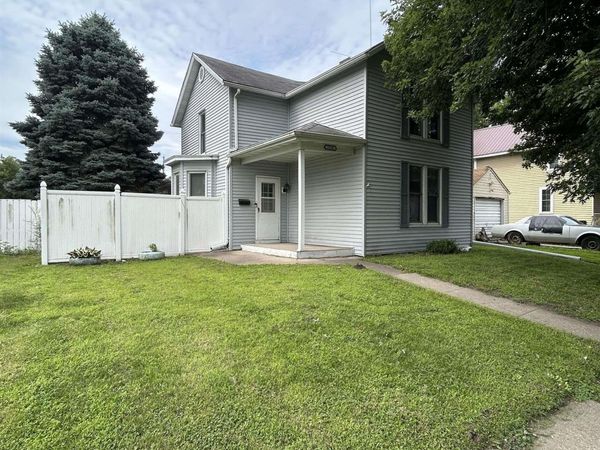 1716 Avenue I, Fort Madison, IA 52627