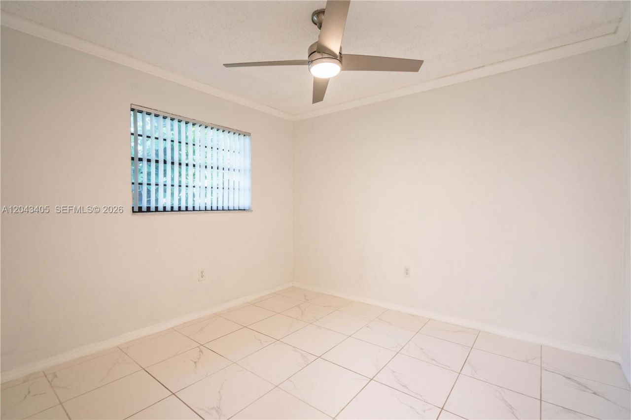 3265 Virginia St , Unit 18, Miami, FL 33133 Photo