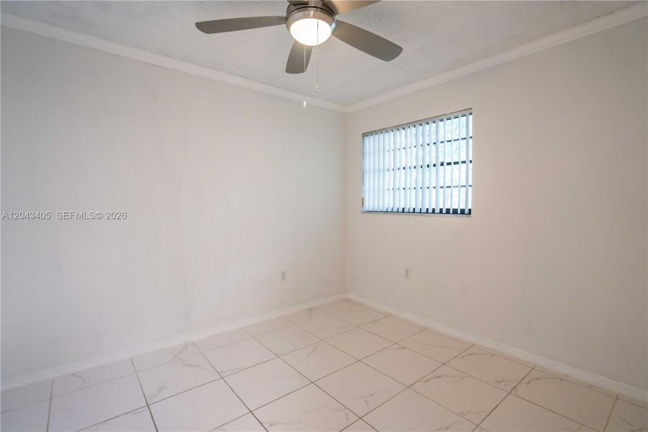 3265 Virginia St , Unit 18, Miami, FL 33133 Photo