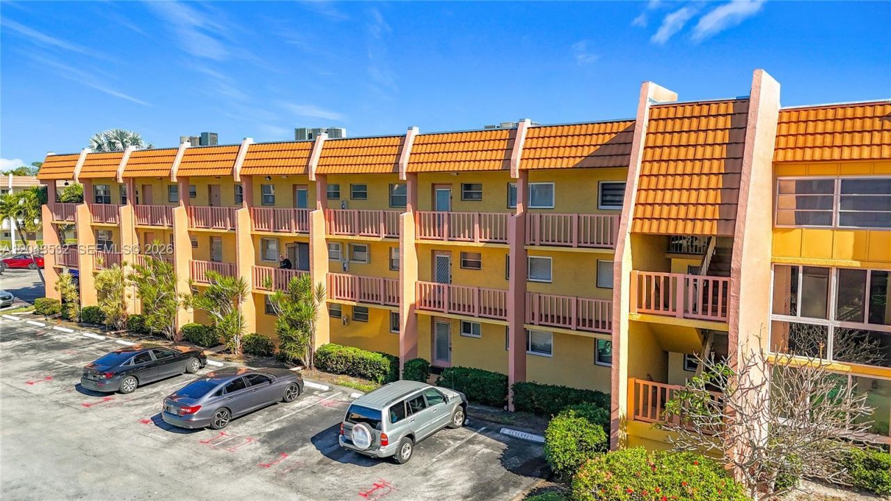 6750 Royal Palm Blvd , Unit 209E, Margate, FL 33063 Photo