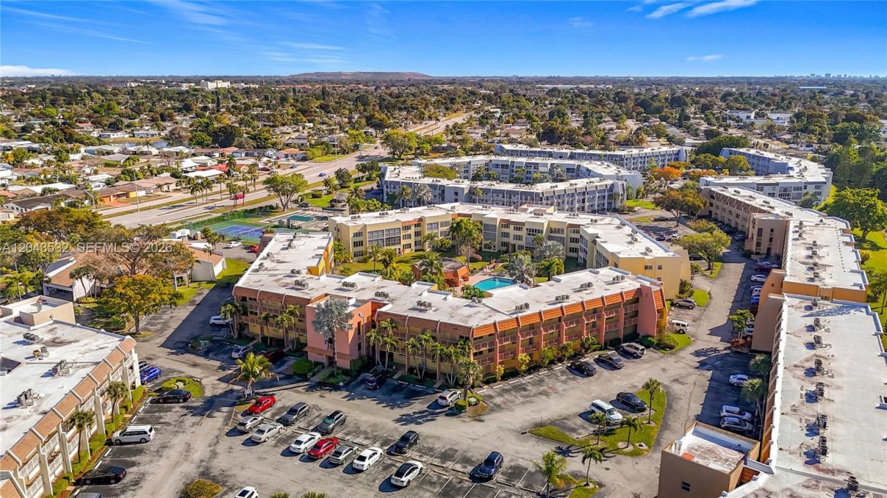 6750 Royal Palm Blvd , Unit 209E, Margate, FL 33063 Photo