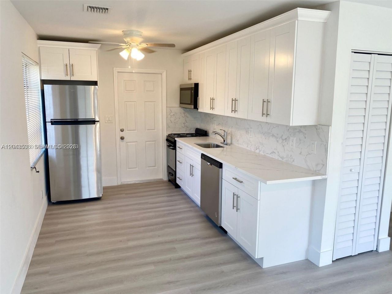 1005 NE 2nd St , Hallandale Beach, FL 33009 Photo