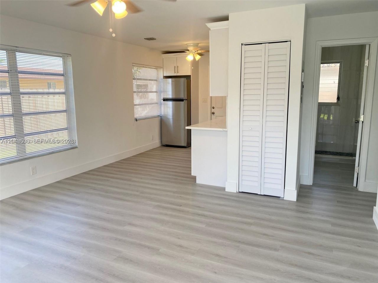 1005 NE 2nd St , Hallandale Beach, FL 33009 Photo