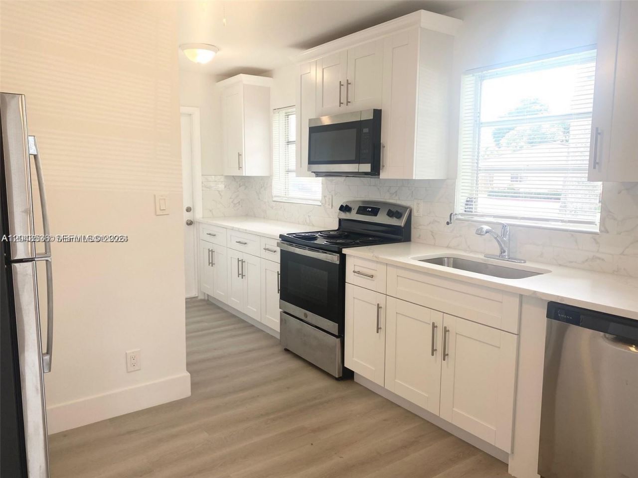 1005 NE 2nd St , Hallandale Beach, FL 33009 Photo