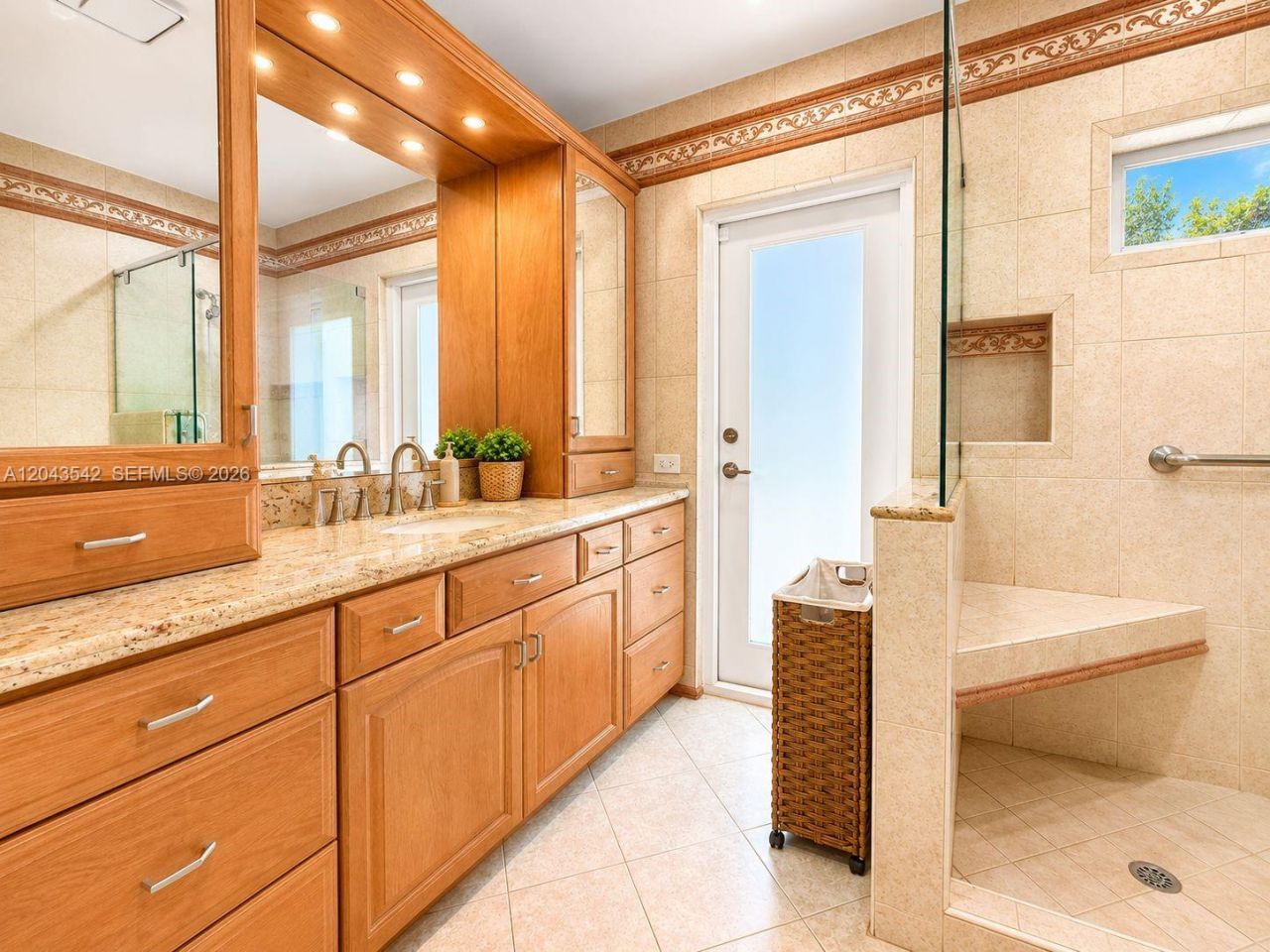 8481 SW 144th St, Palmetto Bay, FL 33158 Photo