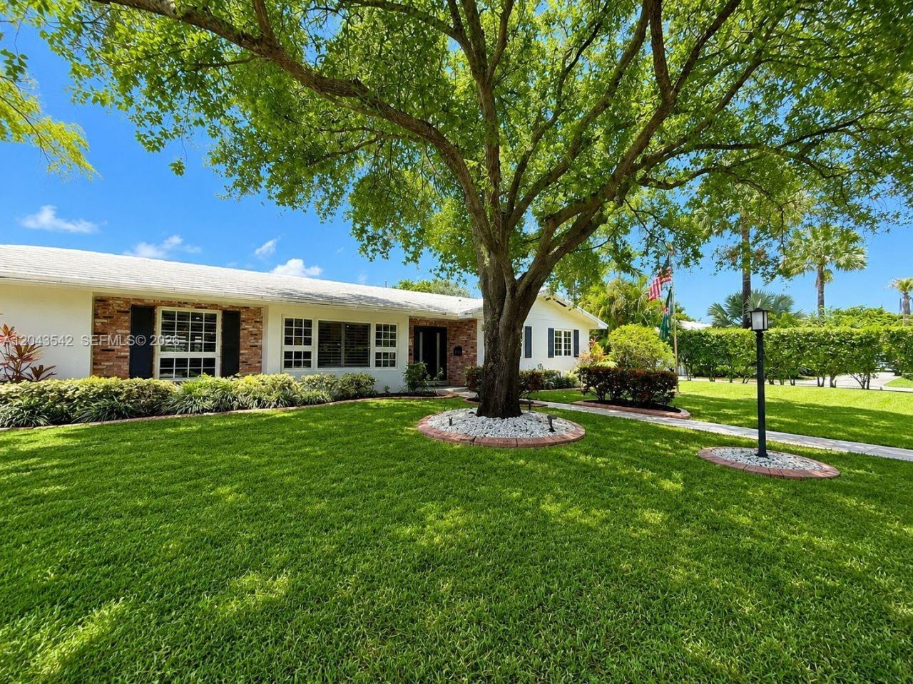 8481 SW 144th St, Palmetto Bay, FL 33158 Photo