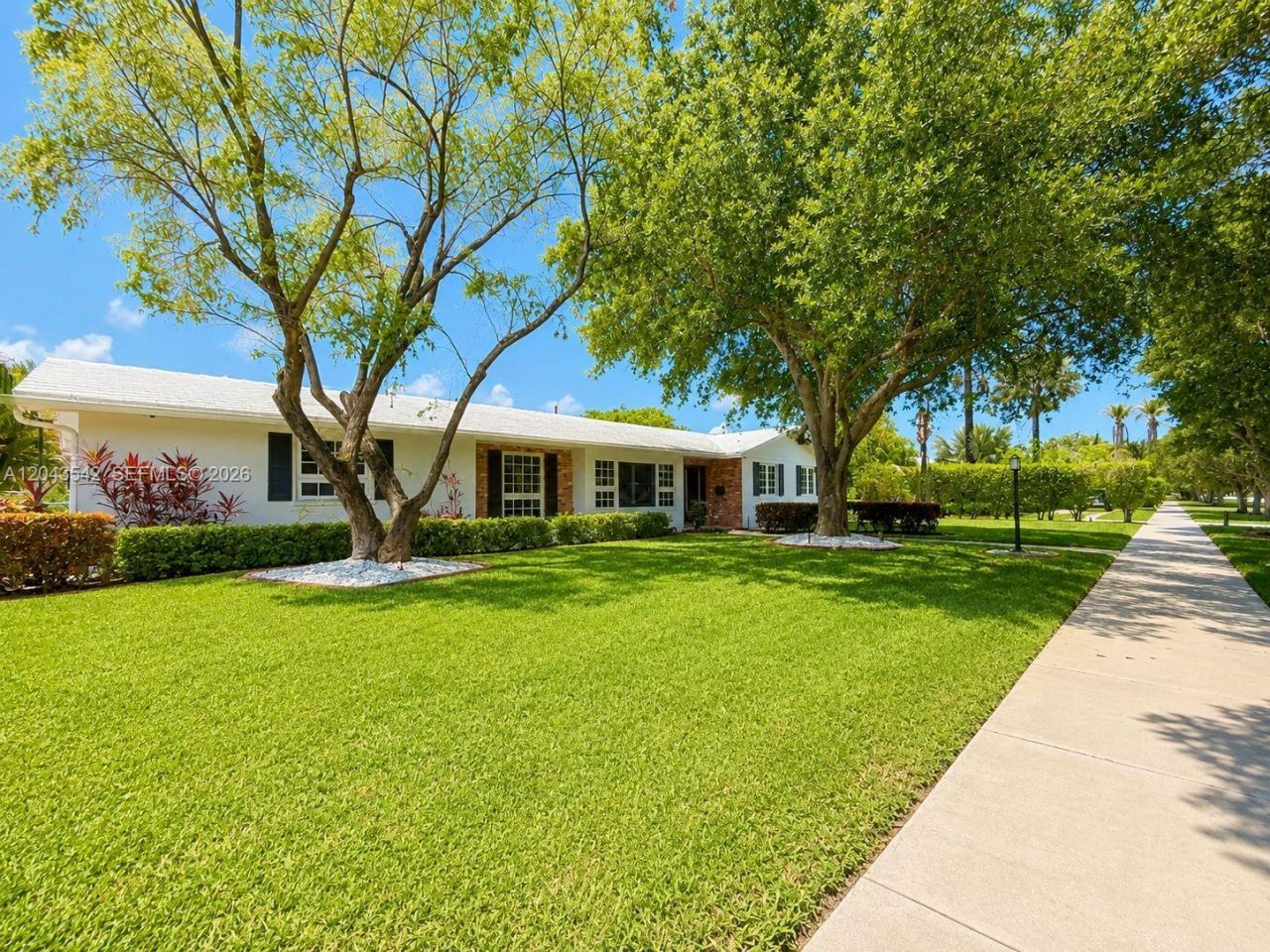 8481 SW 144th St, Palmetto Bay, FL 33158 Photo