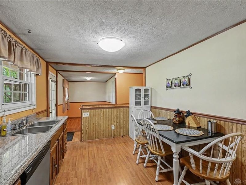 1014 W Alkaline Springs Road, Vandalia, OH 45377 Photo 10