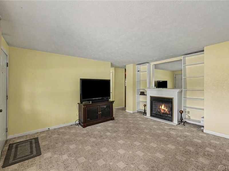 1014 W Alkaline Springs Road, Vandalia, OH 45377 Photo 8