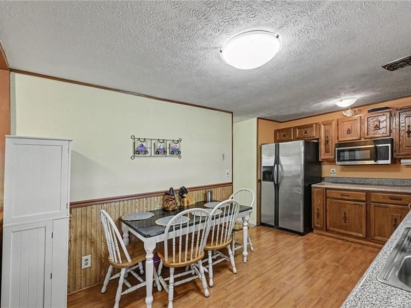 1014 W Alkaline Springs Road, Vandalia, OH 45377 Photo 9
