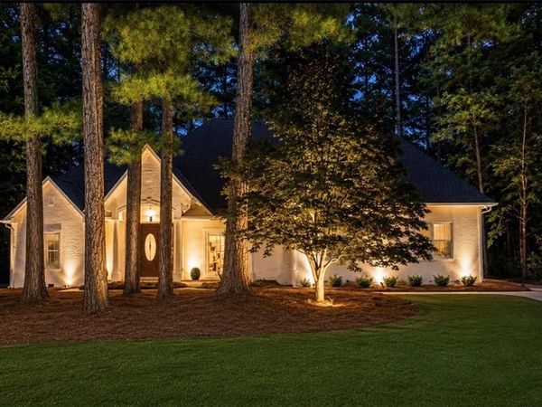 808 Muirfield Court , Woodstock, GA 30189