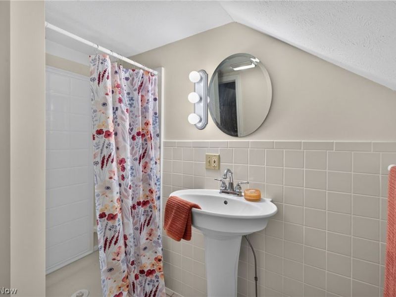 2539 Kingston Road, Cleveland Heights, OH 44118 Photo 18
