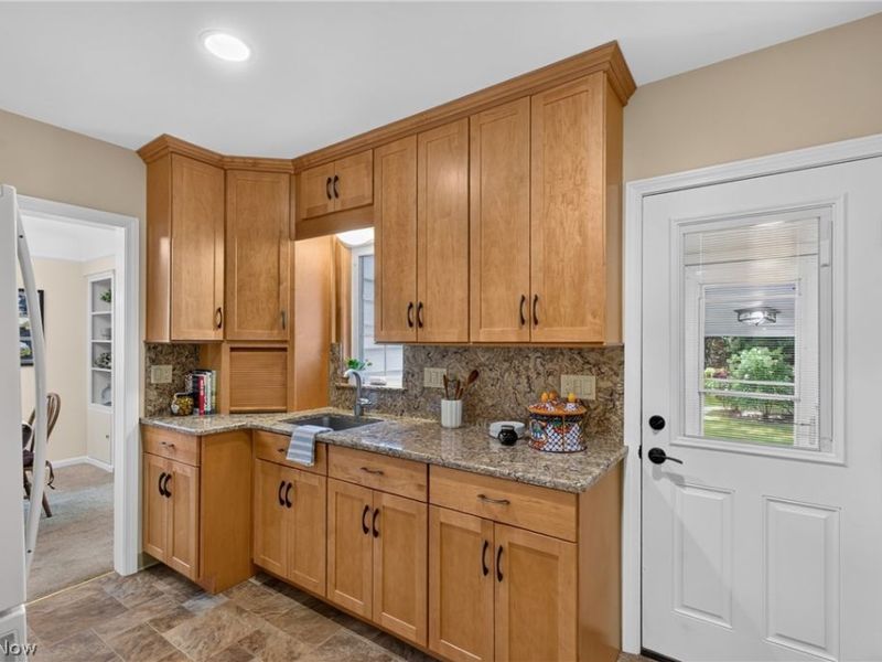 2539 Kingston Road, Cleveland Heights, OH 44118 Photo 7