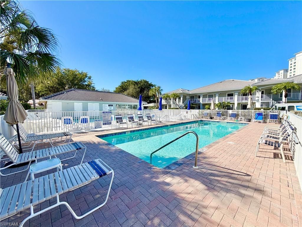 509 Roma Ct , Unit 107, Naples, FL 34110 Photo
