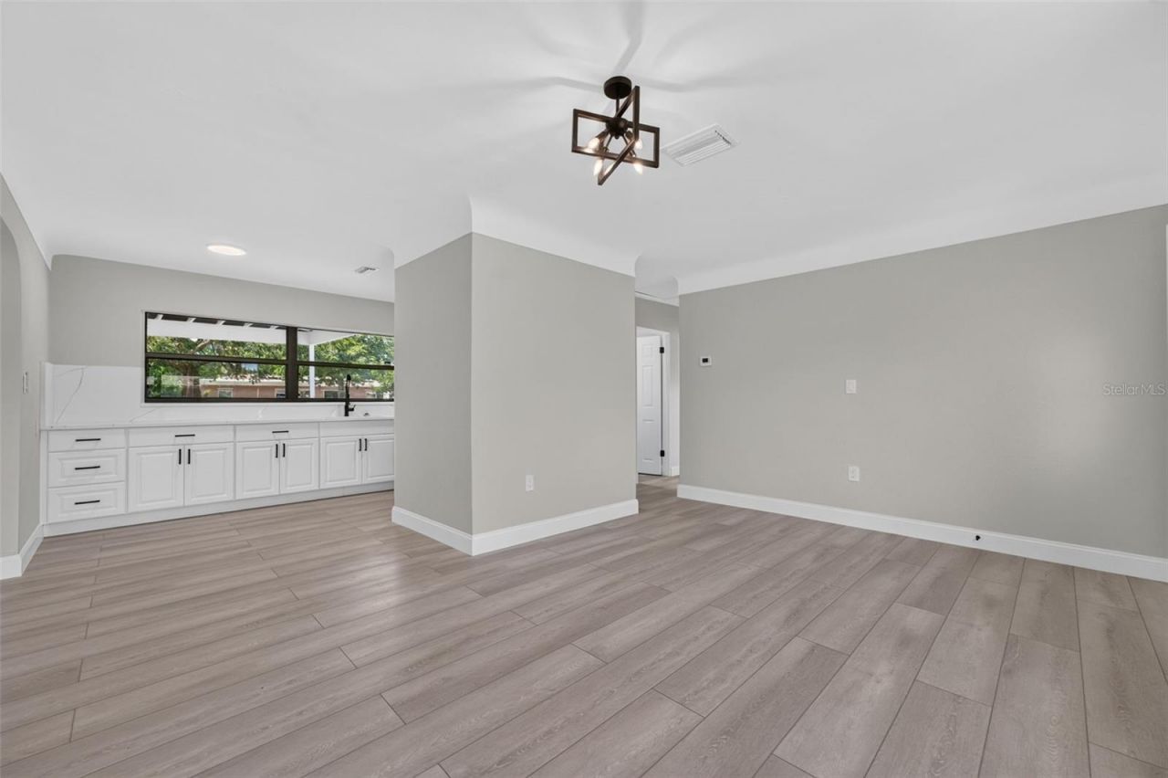 763 65th Avenue S, Saint Petersburg, FL 33705 Photo