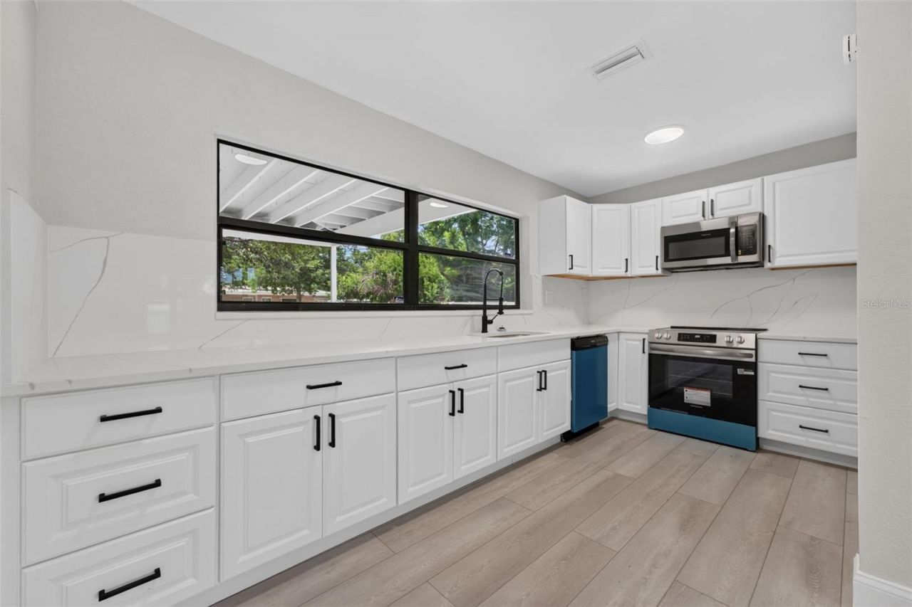 763 65th Avenue S, Saint Petersburg, FL 33705 Photo