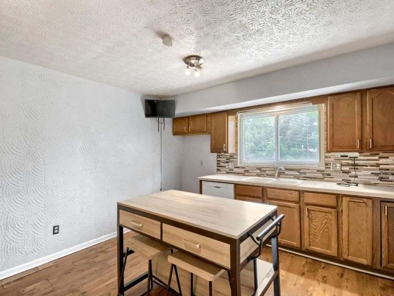 5531 Karl Road, Columbus, OH 43229 Photo 7