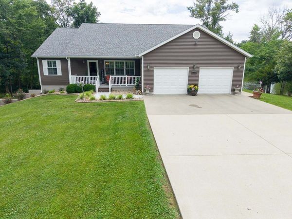 10829 Clubview Court , Benton, IL 62812