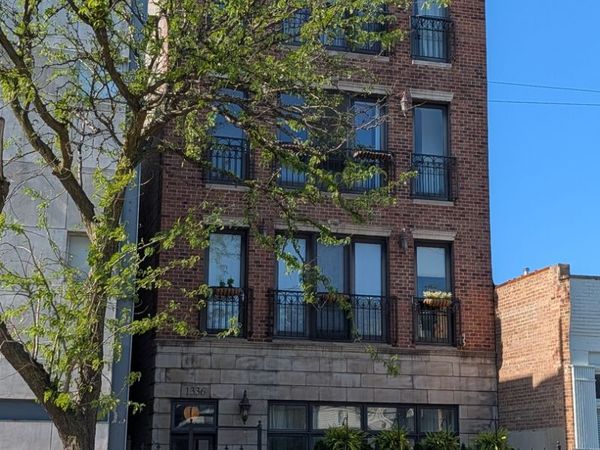 Unit 4, Chicago, IL 60642