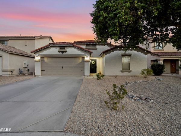 2049 E SHETLAND Drive, San Tan Valley, AZ 85140