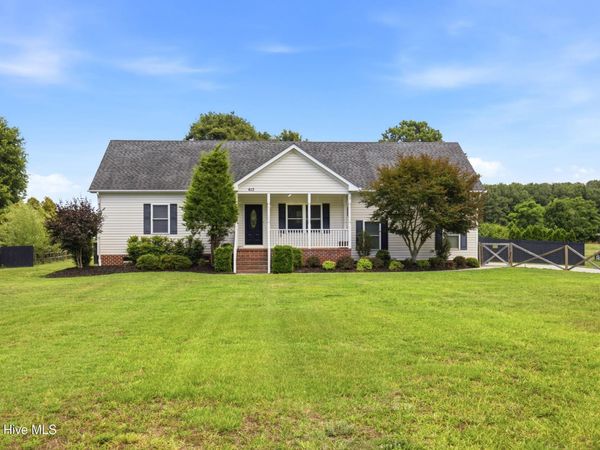 613 Knotts Island Road , Knotts Island, NC 27950