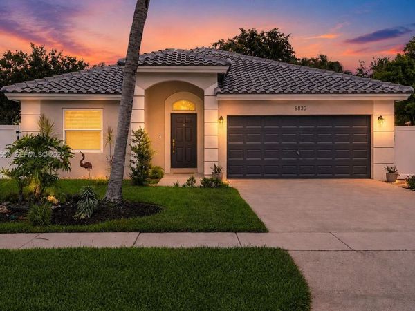 5830 SW 102nd Ave , Cooper City, FL 33328
