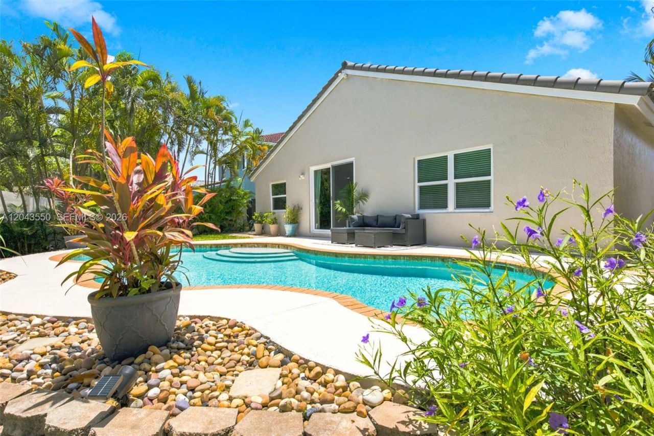 5830 SW 102nd Ave, Cooper City, FL 33328 Photo