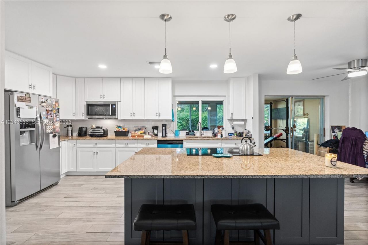 7111 NW 58th St, Tamarac, FL 33321 Photo