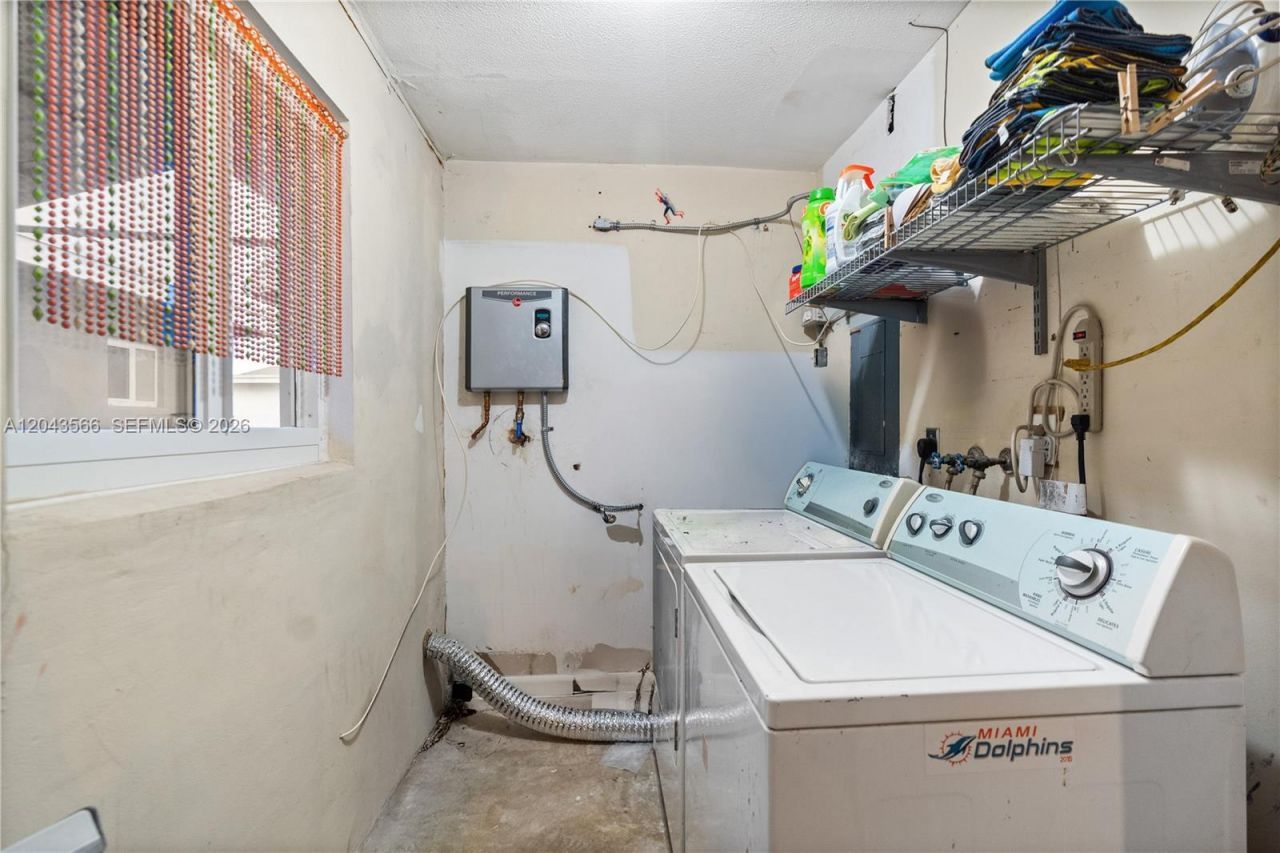 7111 NW 58th St, Tamarac, FL 33321 Photo