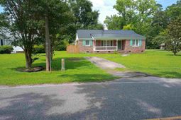 4389 Mcqueen St. photo 4