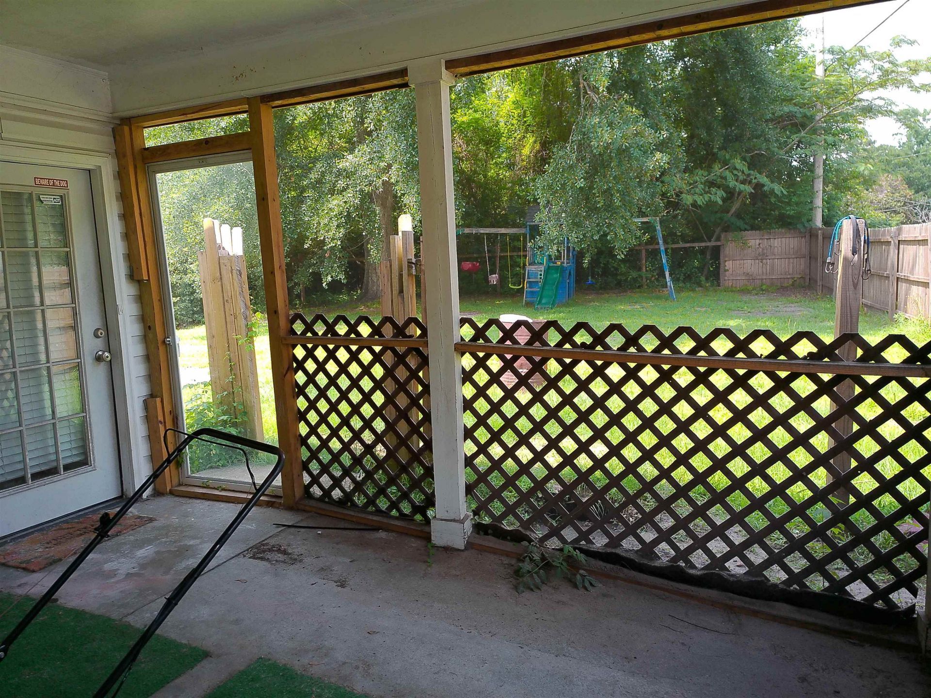 4389 Mcqueen St. Photo 40