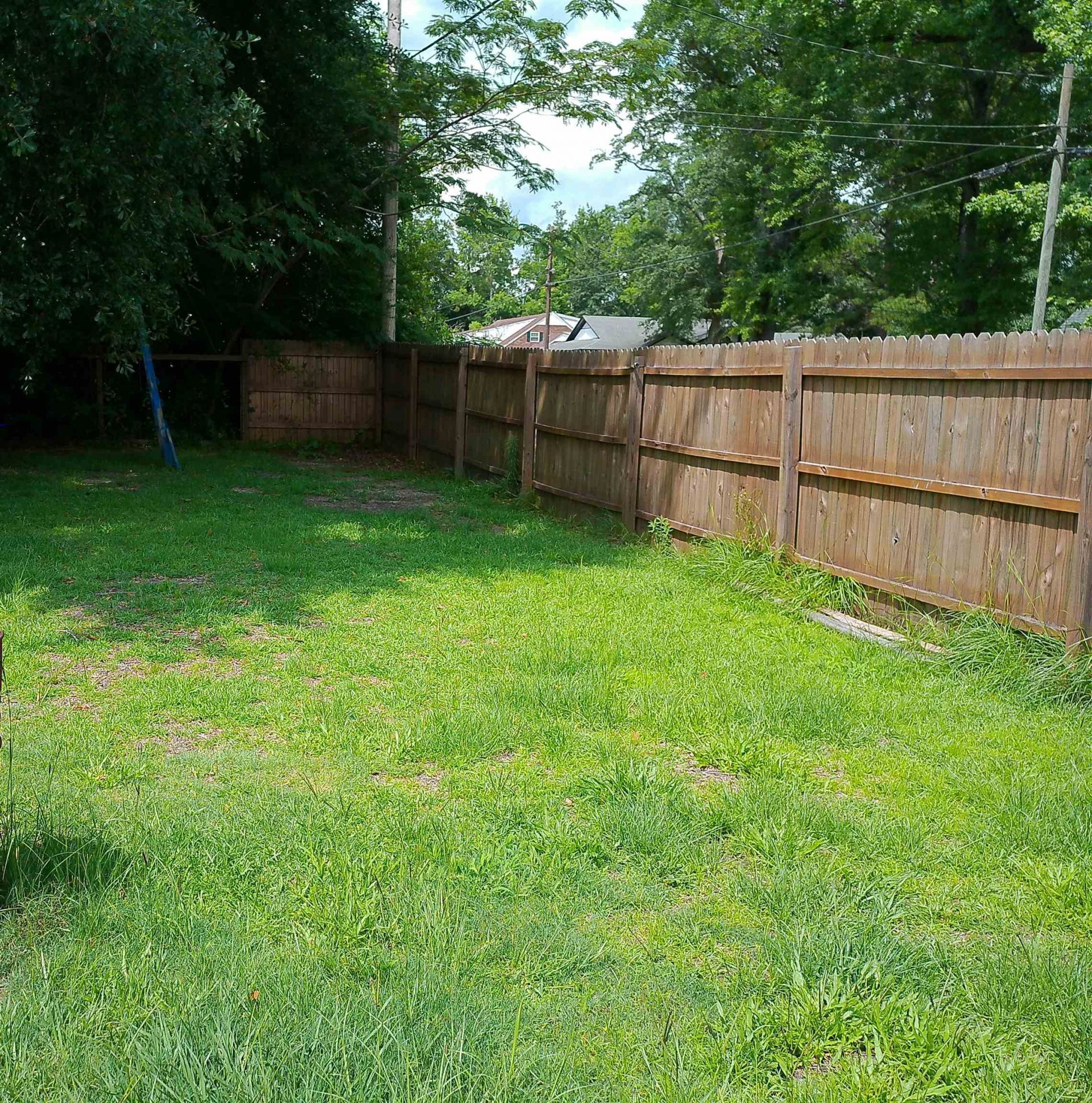 4389 Mcqueen St. Photo 41