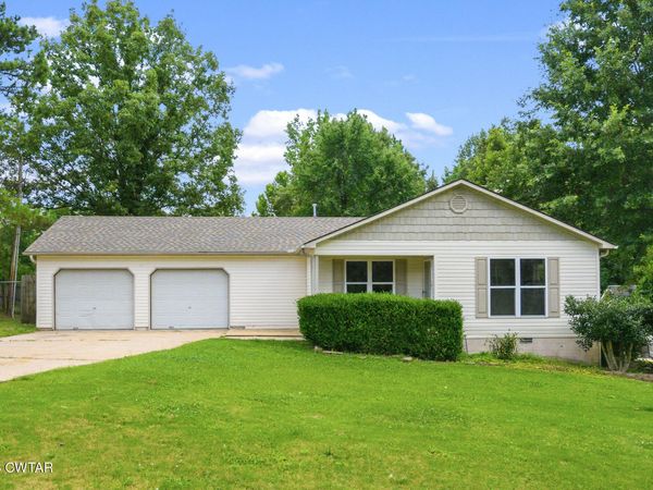 287 Cheyenne Circle , Lexington, TN 38351