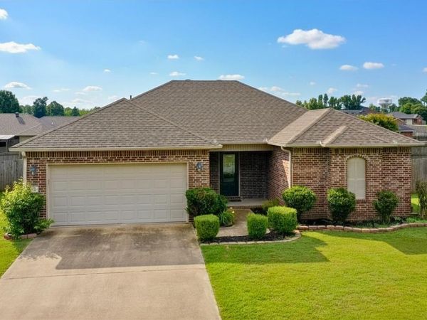 35 Chantileer Lane, Ward, AR 72176