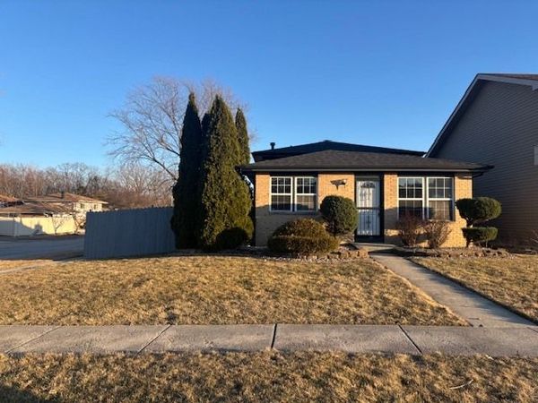 18143 IDLEWILD Drive , Country Club Hills, IL 60478