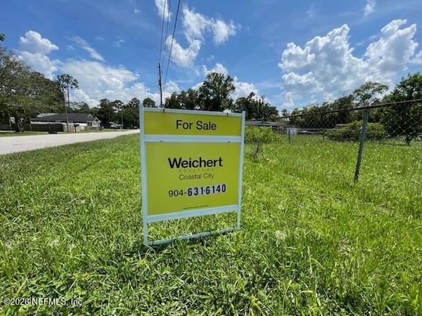 2024 GLEN GARDNER Drive, Jacksonville, FL 32246