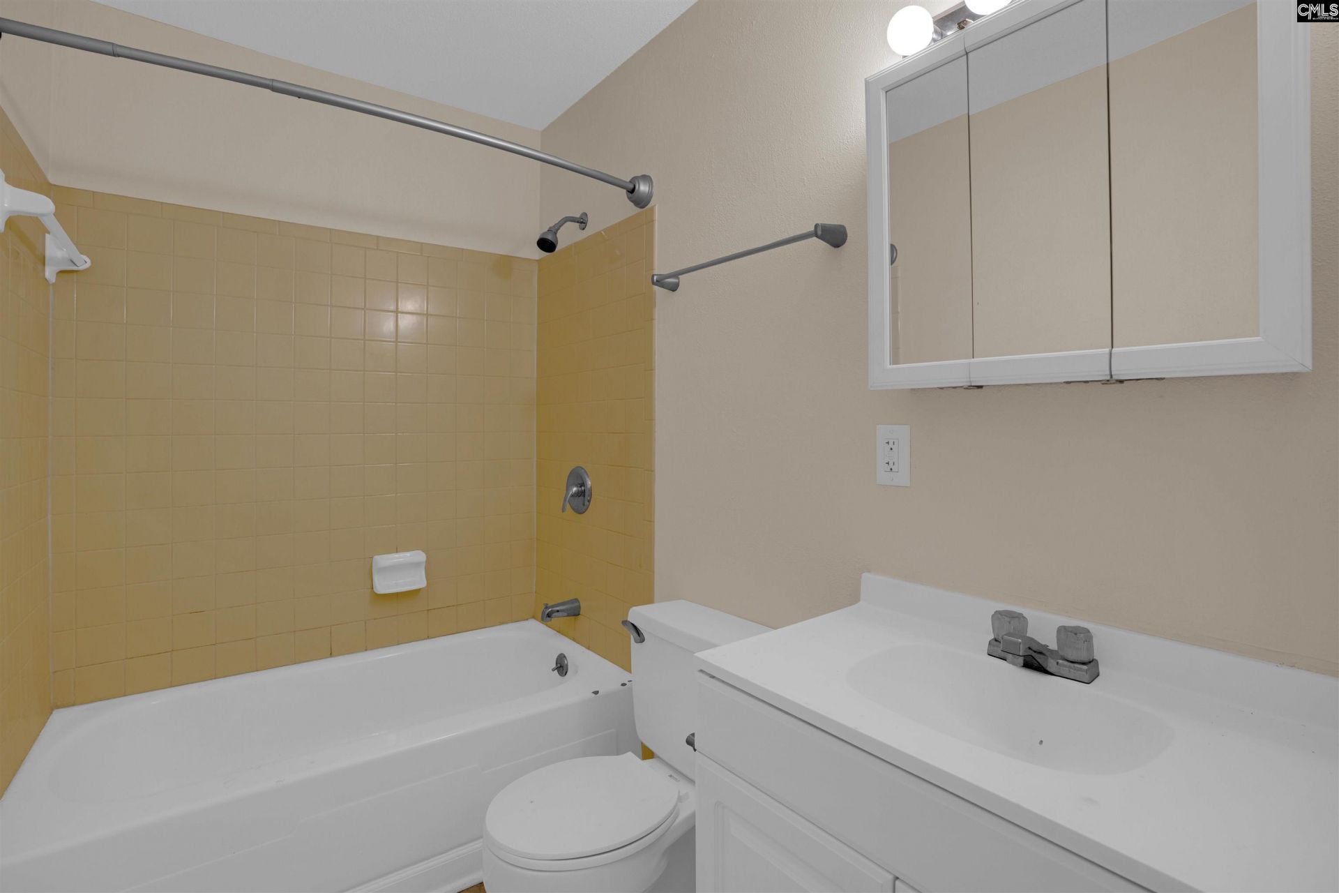 1724 Grays Inn Road Photo 9