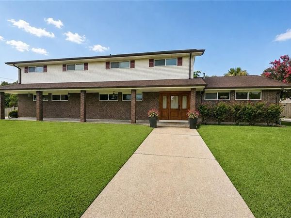 2948 BAYOU Road, St Bernard, LA 70085
