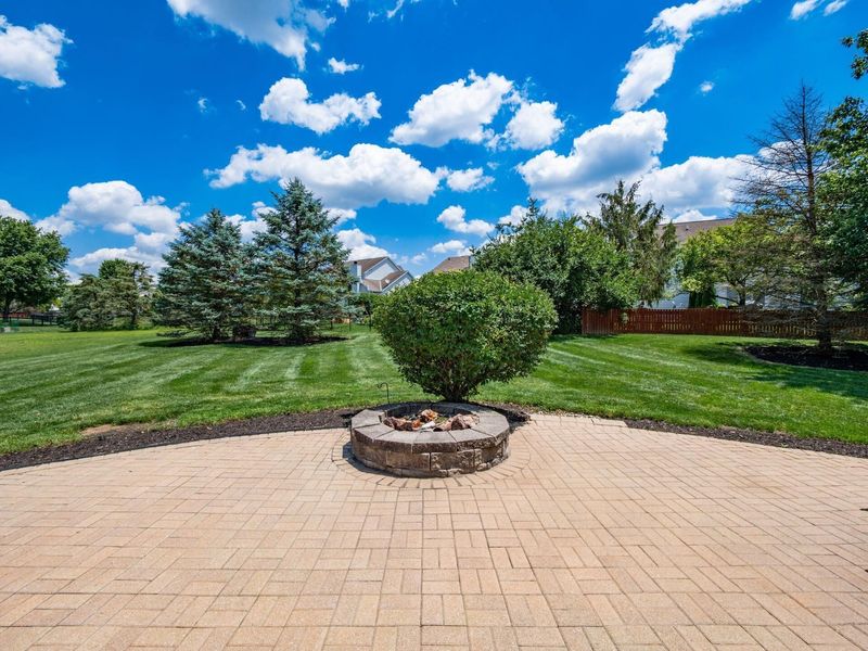 7561 Indian Creek Way, Powell, OH 43065 Photo 4