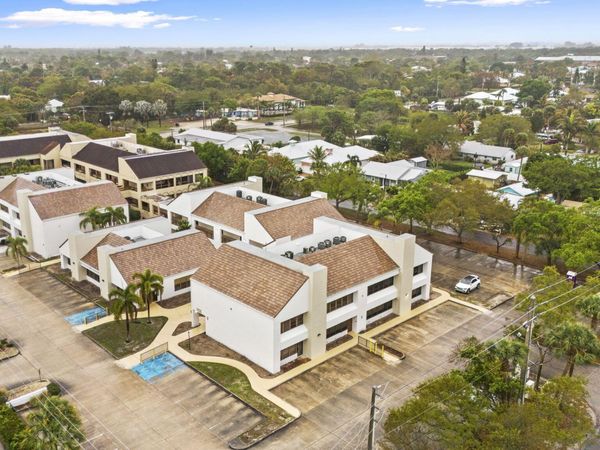 900 SE Ocean Boulevard, Unit F256, Stuart, FL 34997