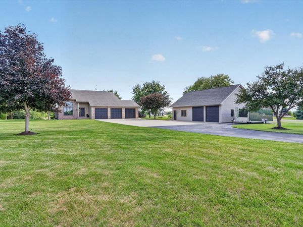 5542 E L T Townline Road, Beloit, WI 53511