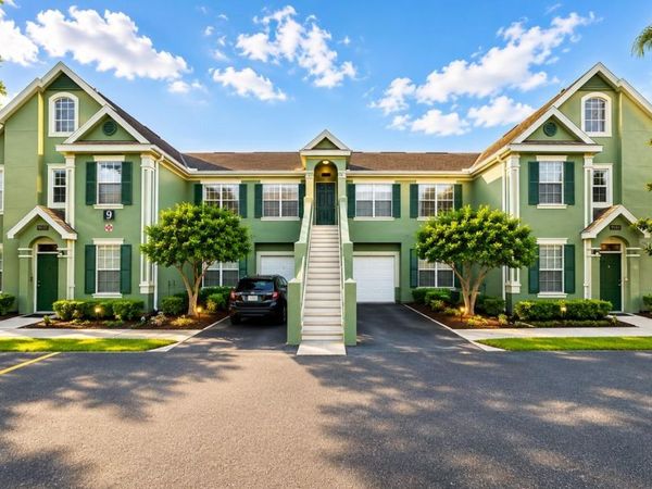 9160 LAKE CHASE ISLAND WAY , Unit 9160, TAMPA, FL 33626