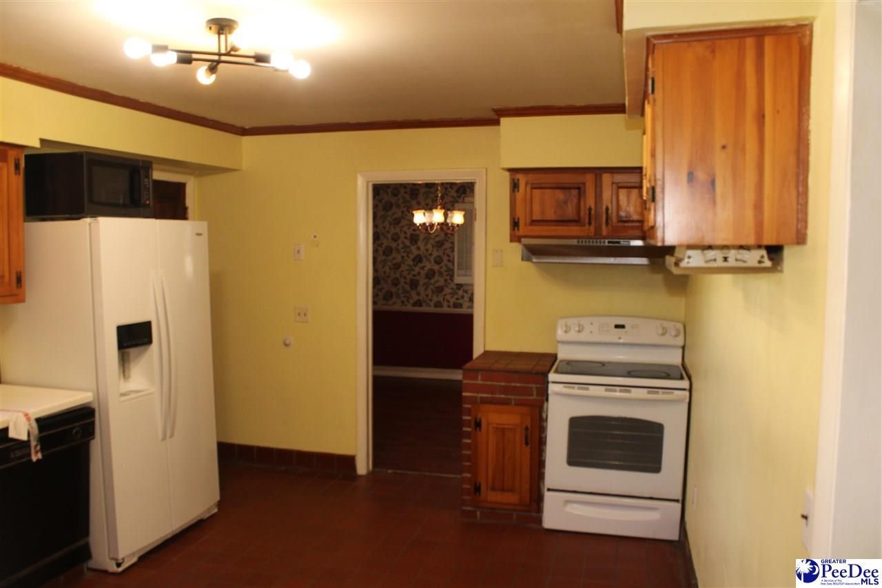 309 E Reaves Ave Photo 16