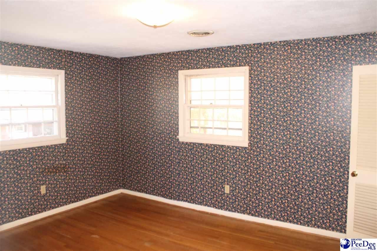 309 E Reaves Ave Photo 20
